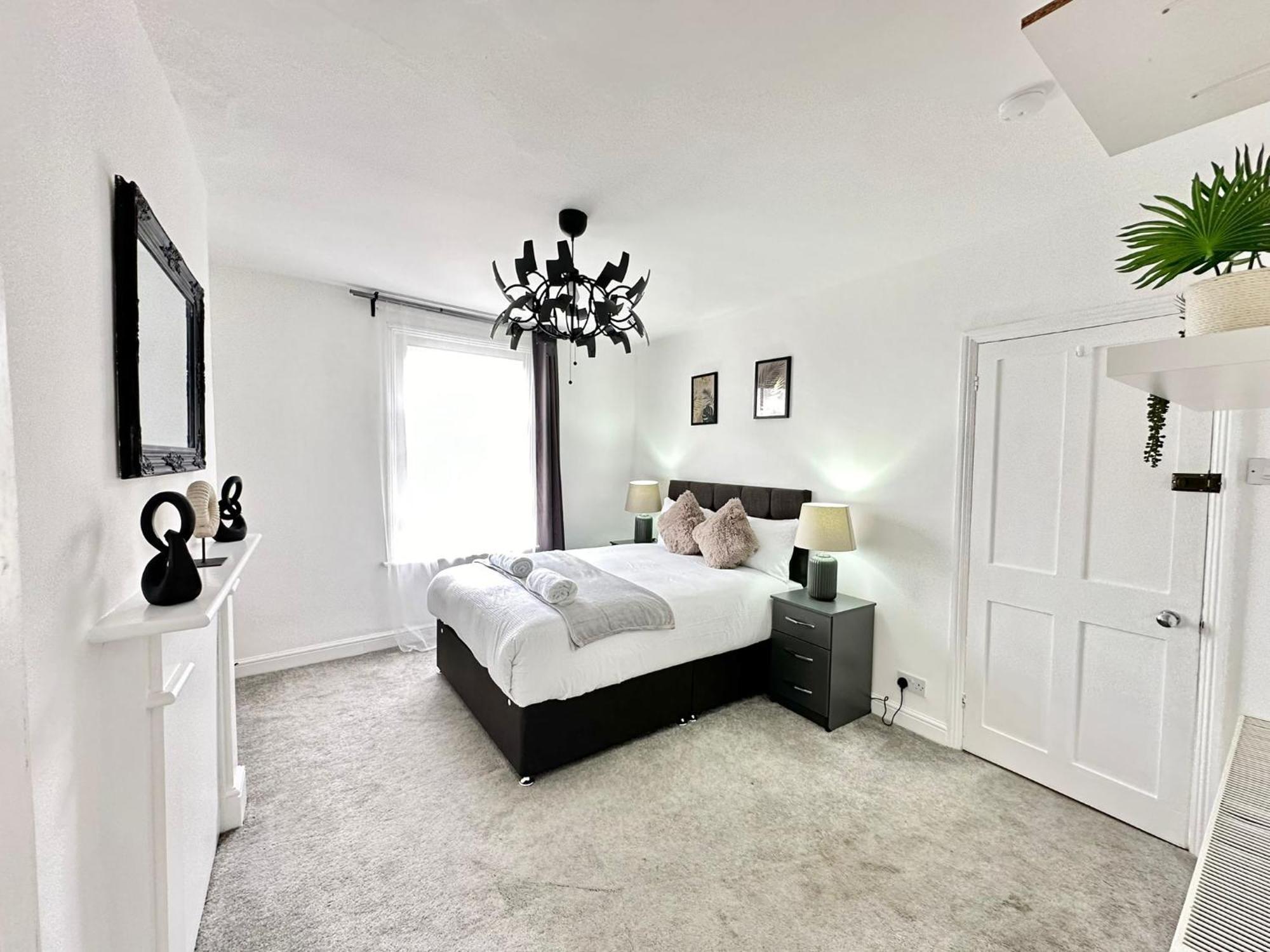 Central Two Bedroom Appartamento
