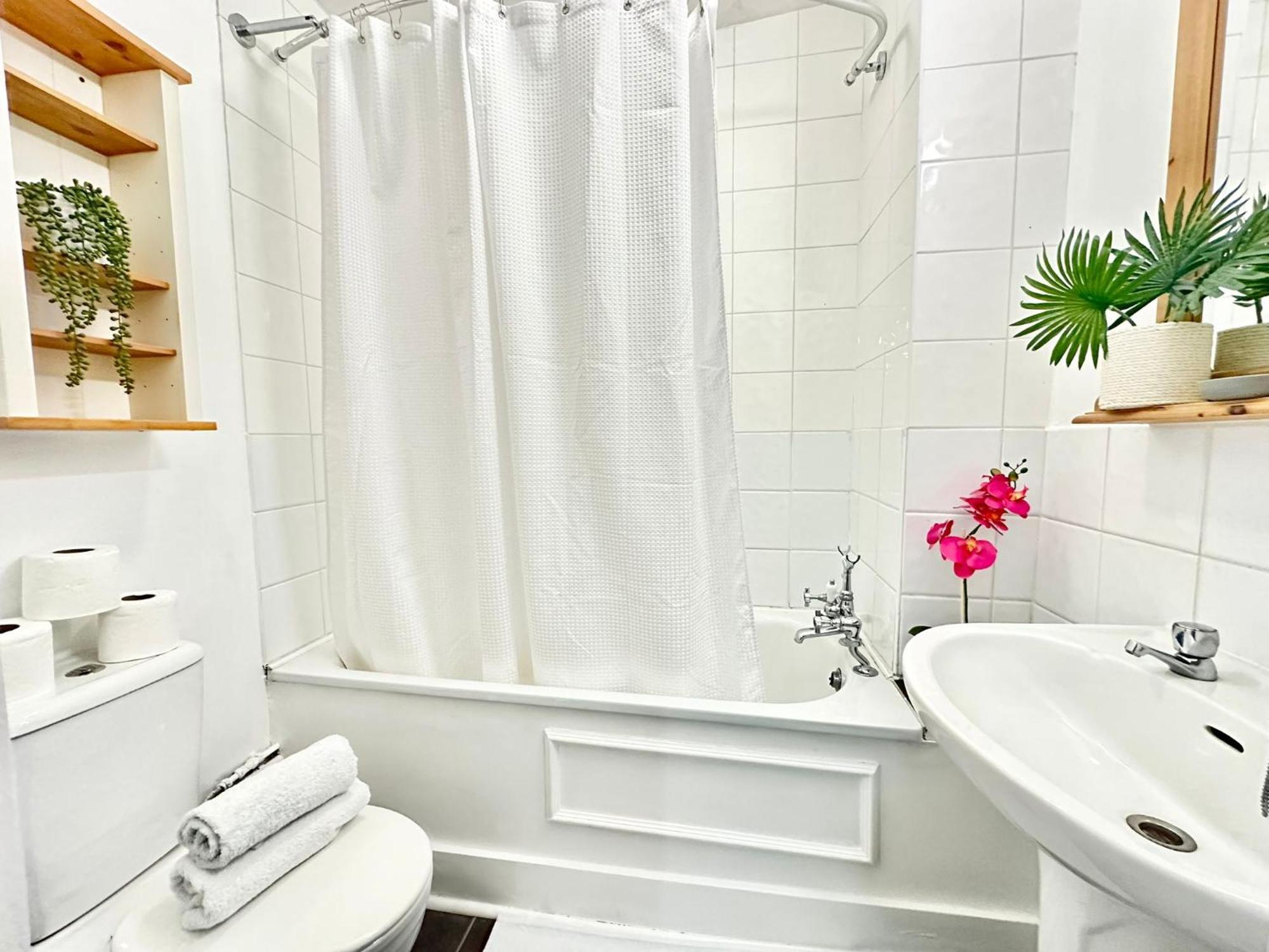 Central Two Bedroom Londra