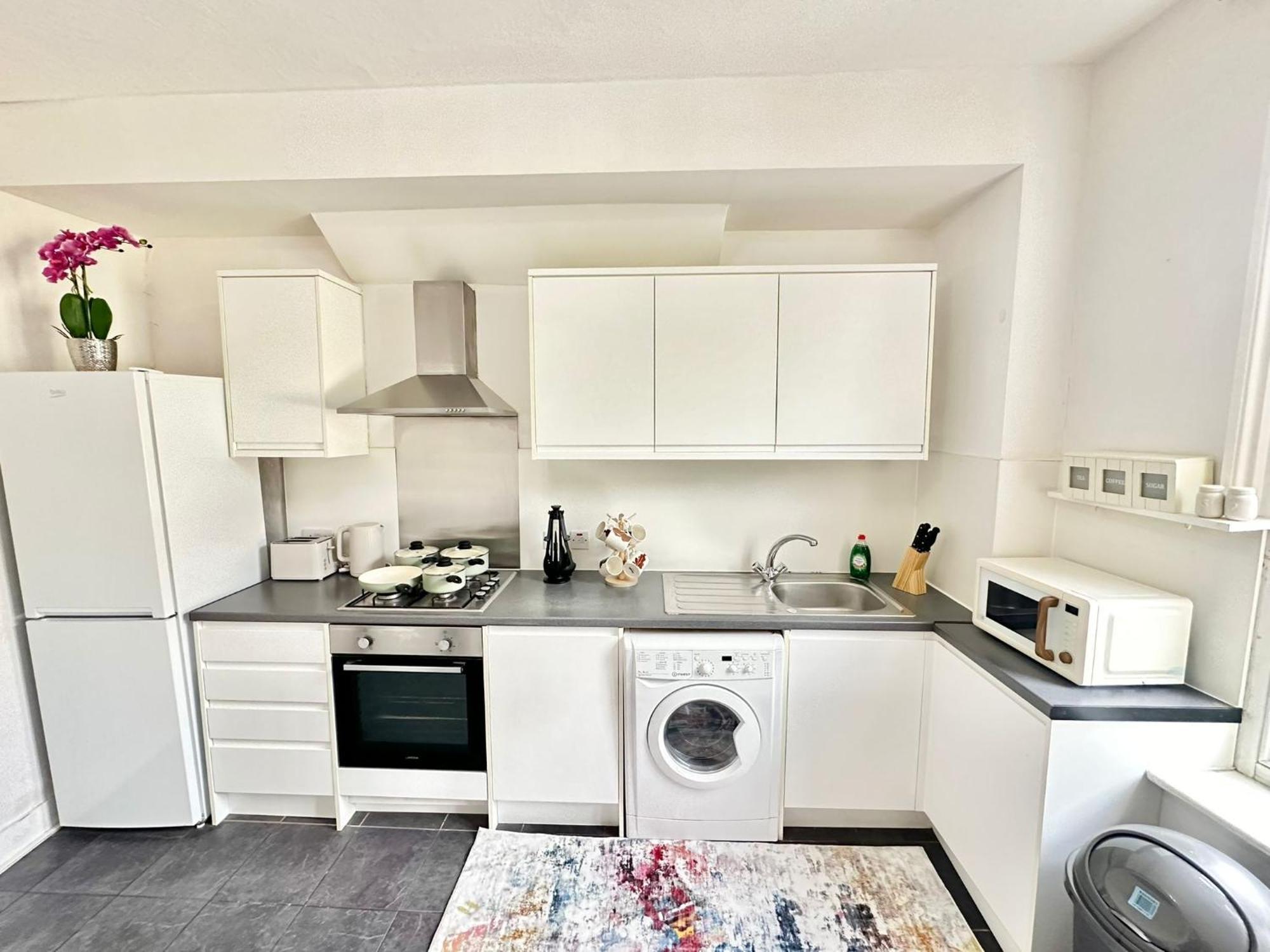 Central Two Bedroom Appartamento Londra